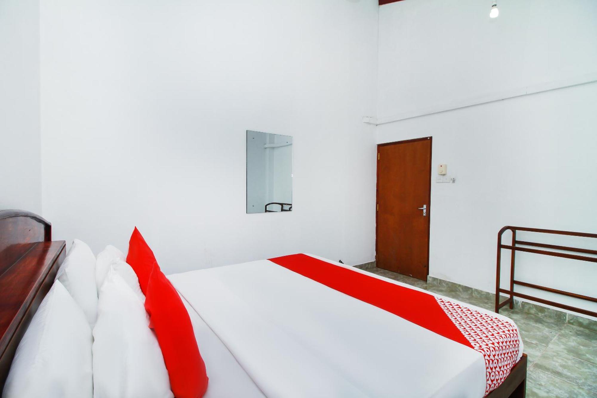 Airport Green View Resort Andiambalama 외부 사진