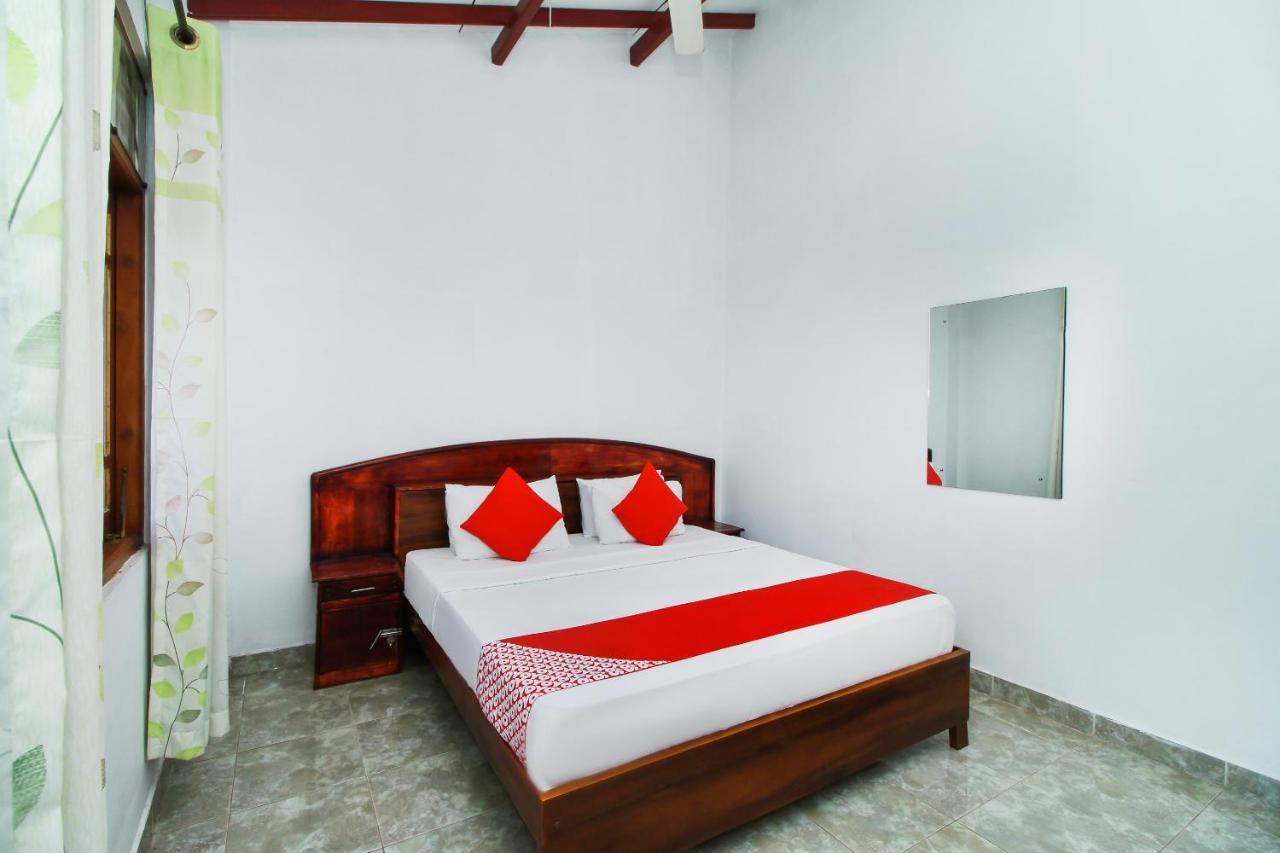 Airport Green View Resort Andiambalama 외부 사진