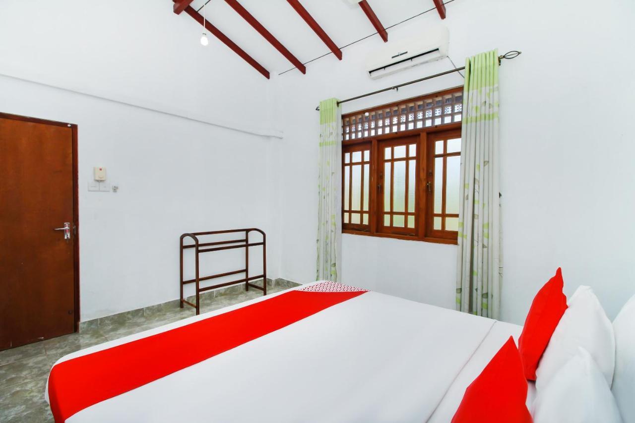 Airport Green View Resort Andiambalama 외부 사진