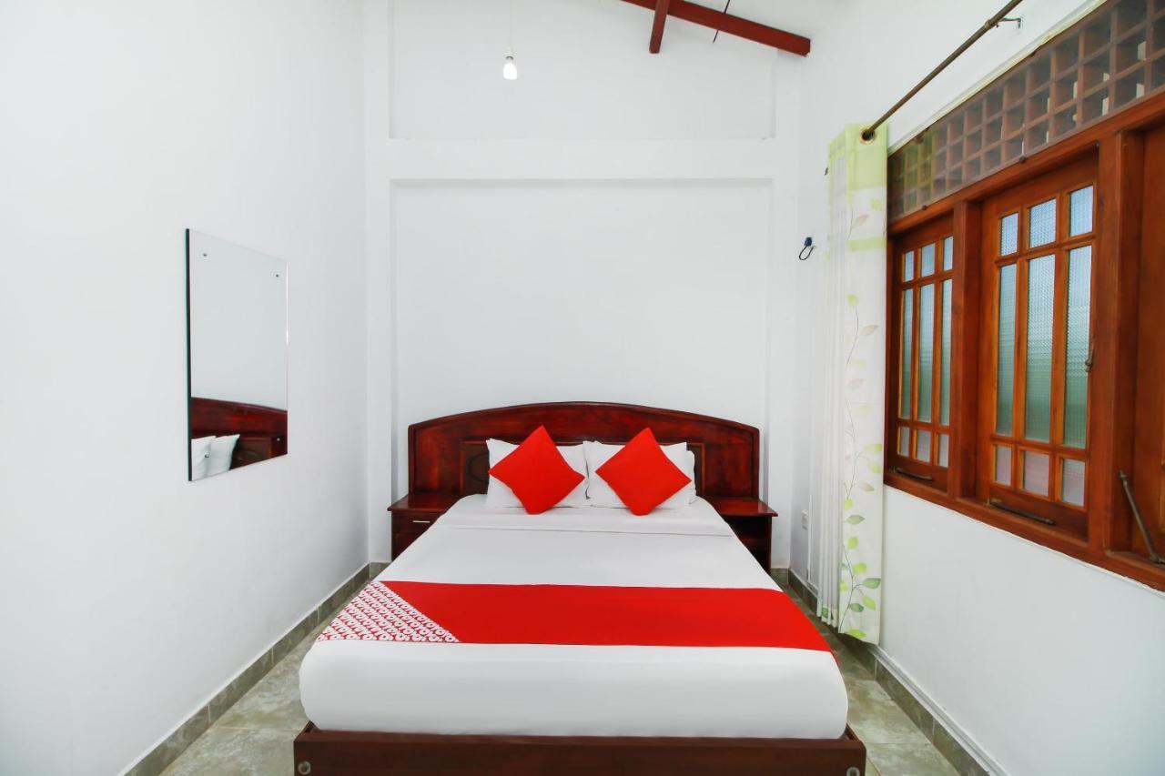 Airport Green View Resort Andiambalama 외부 사진